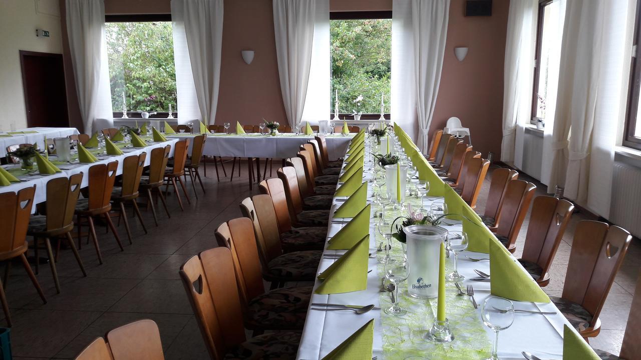 Gasthaus Zum Edertal Hotell Reddighausen Exteriör bild